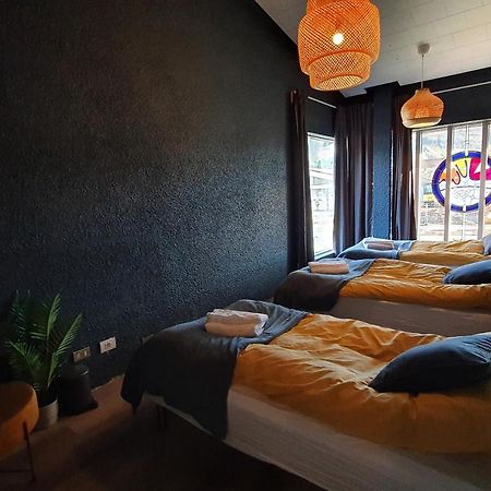 The Bank Sleeping Guesthouse Neskaupstadur Экстерьер фото