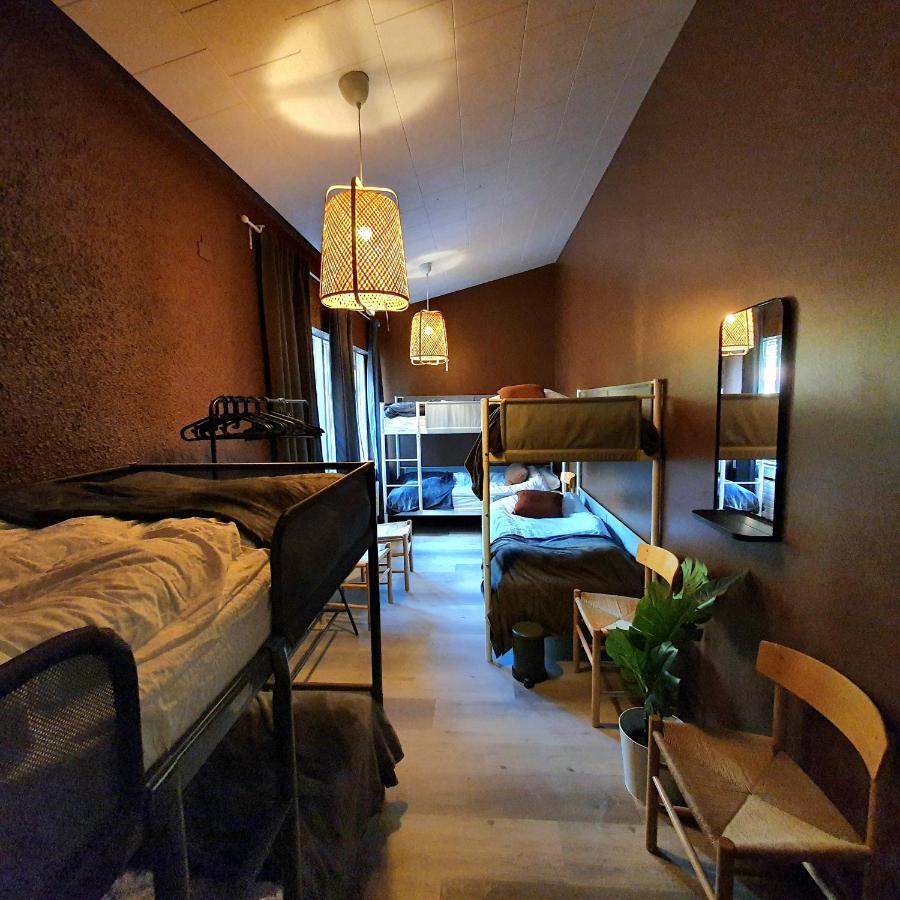 The Bank Sleeping Guesthouse Neskaupstadur Экстерьер фото